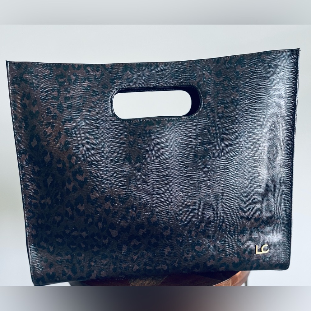 Vintage Liz Claiborne clutch!🤎🖤